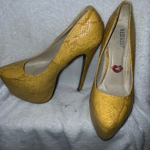 Yellow-Gold Ultra-high Heels Size 9